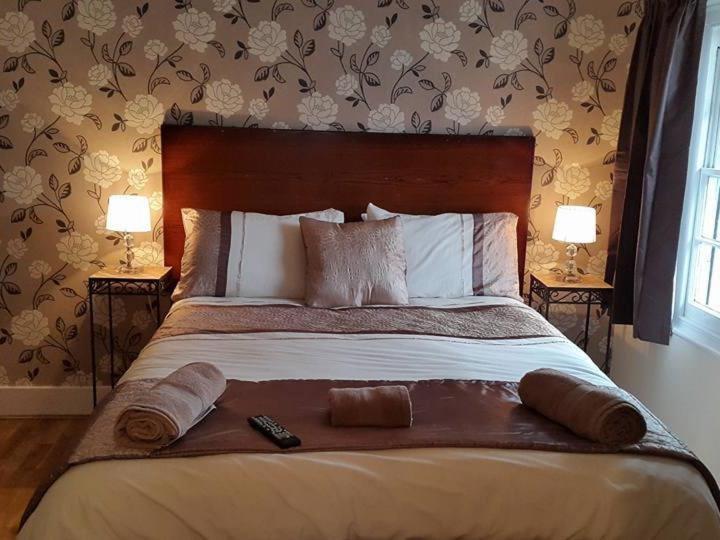 The Rifle Volunteer Bed & Breakfast Ware Eksteriør bilde